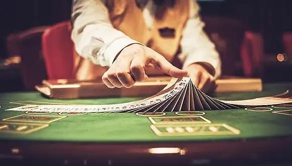 z63slot စလော့ဂိမ်း Wave Money KBZPay AYA Pay MMK ငွေသွင်းပြီး Jackpot Slot ကစားနေသောပုံ